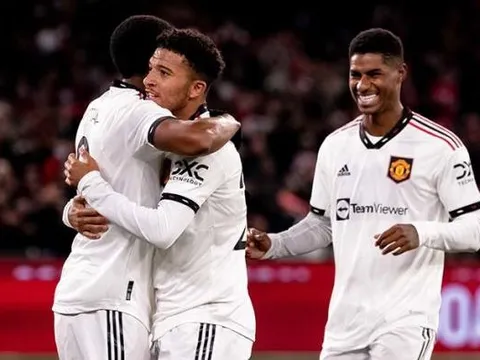 Arsenal được khuyên mua ngôi sao Man United