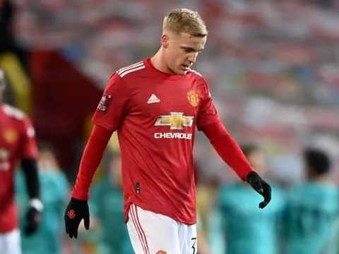 Người cũ ngăn Liverpool chiêu mộ sao thất sủng của M.U