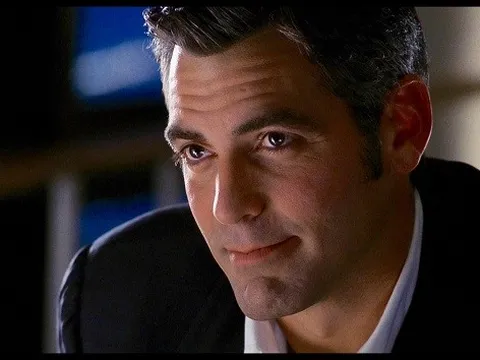 Người đàn ông quyến rũ nhất thế giới muốn mua đội bóng của Rooney