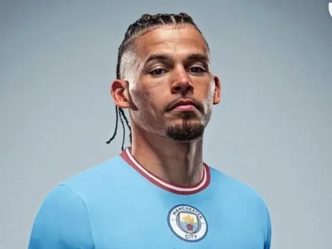 Người Liverpool thay Kalvin Phillips trên tuyển Anh