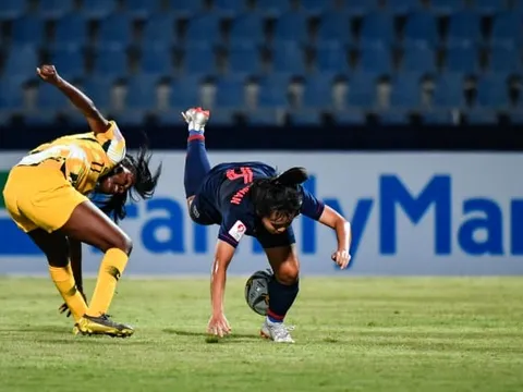 Người Thái bật bãi sớm nhất, Việt Nam “sáng cửa” vào bán kết giải châu Á