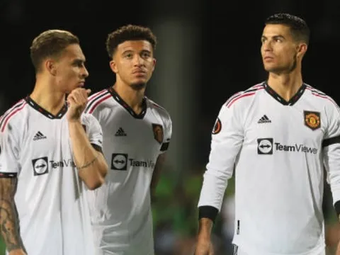 Người thắng kẻ thua ở Man Utd sau trận Sheriff