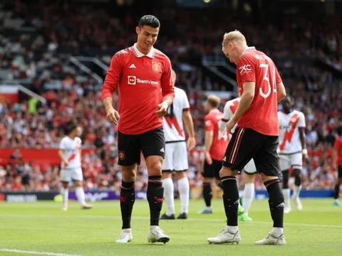 Người thắng kẻ thua ở M.U sau trận Rayo Vallecano