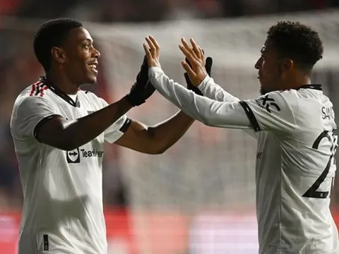 Người thắng kẻ thua sau chuyến du đấu của Man Utd