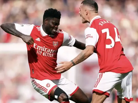 Người thắng kẻ thua sau trận Arsenal 3-1 Tottenham