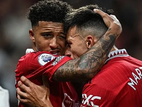 Người thắng kẻ thua sau trận Man Utd 2-1 Liverpool