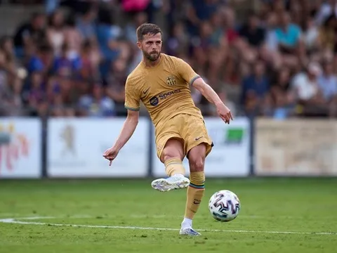 Người thừa Barca nhận đề nghị 3 năm