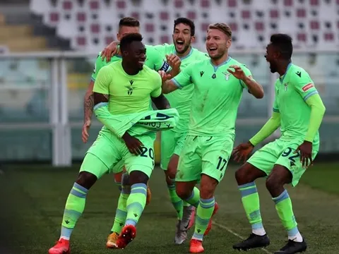 "Người thừa" Man Utd mở điểm, Lazio lội ngược dòng ngoạn mục phút 90+8