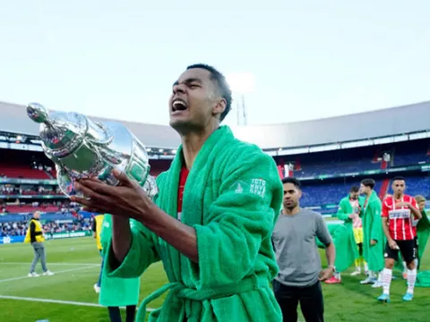 Người vừa làm đau Ten Hag, có thể giúp Man Utd quên đi Greenwood