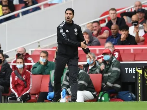 Arsenal bại trận vì sự ngây thơ của HLV Arteta