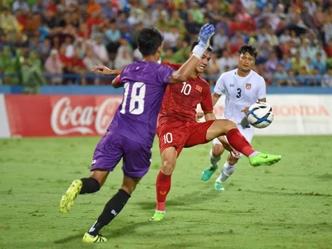 Nguyễn Tiến Linh phá lưới UAE, "phù thủy" Park Hang-seo quá lợi hại