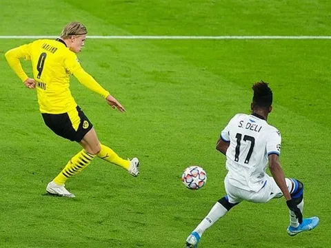 Nhả đạn liên hồi, NHM bấn loạn vì "máy dội bom" Haaland: "Cậu có phải là con người không?"