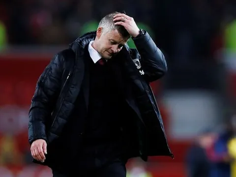 Nhận nhiều "gạch đá", Solskjaer có hành động không ngờ
