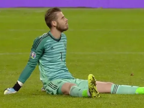 Nhìn Arsenal ngã ngựa, CĐV Man Utd lo cho De Gea