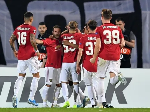 Nhìn Man Utd bây giờ, Solskjaer có lí khi nói CLB 'đi đúng hướng'