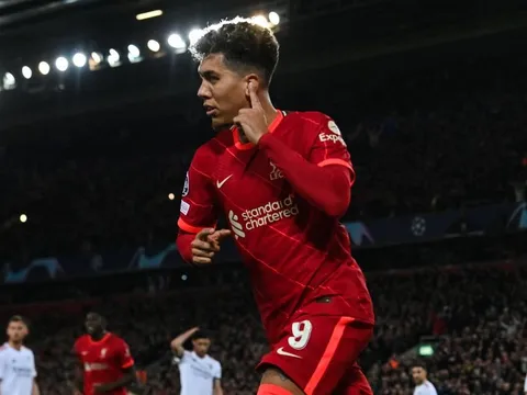 Nhìn M.U, Bayern để thấy quan điểm đúng đắn của Liverpool với Firmino