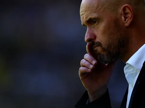 Nhìn tấm gương Pep, Ten Hag đã biết phải làm gì