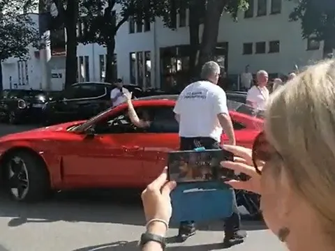 NHM Bayern hành động sốc với Lewandowski