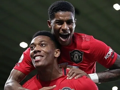 NHM Man Utd: "Cậu ta là tiền đạo tốt nhất sau thời Rooney và Van Persie"