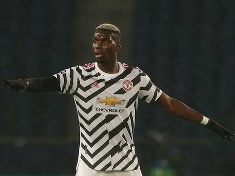 NHM "sấy" Pogba vì hành động ngứa mắt sau sự việc gây choáng