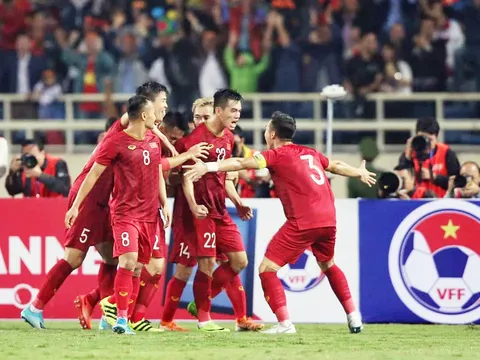 Nhờ "chiến thần tuyến giữa", Việt Nam sẽ thắng "El Clasico ĐNA"