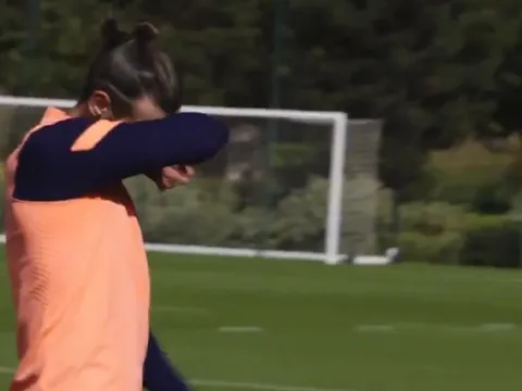 Những cú vung chân ấn tượng, Bale sẵn sàng tái xuất Ngoại hạng Anh