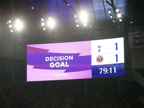 Nếu không có VAR, bảng xếp hạng Premier League sẽ thay đổi ra sao?