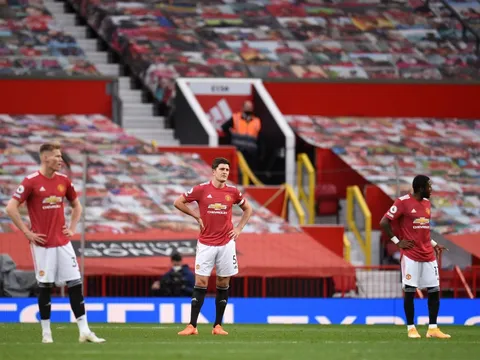 "Man Utd yếu kém, Solskjaer yếu kém, một đội bóng yếu kém!"