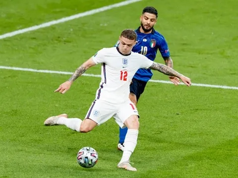 "Arsenal nên chiêu mộ Kieran Trippier"