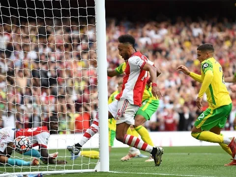 "Aubameyang đã việt vị"