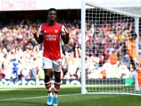 "Sẽ tốt hơn nếu cậu ấy rời Arsenal"