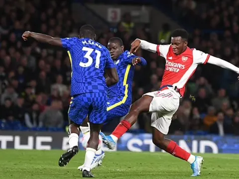 Chơi ấn tượng, sao Arsenal được khen dứt điểm tốt hơn Lacazette