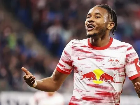 Tại sao Nkunku lại tiết kiệm nhiều triệu bảng cho Man Utd?