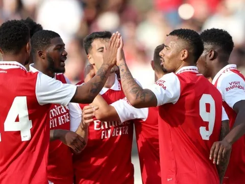 Chỉ mất 90 giây để nổ súng, Jesus lập cú đúp giúp Arsenal thắng 5-3