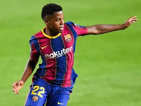 Nổi bật hơn cả Messi, "người xô đổ kỷ lục" được La Liga vinh danh