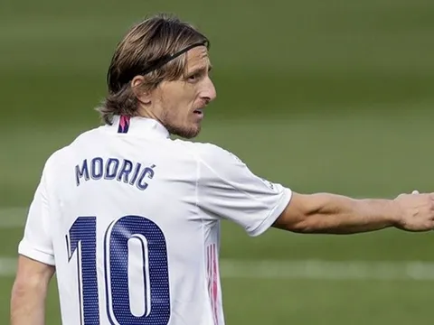 Nối gót Kroos, Modric đem tin sét đánh đến Real Madrid