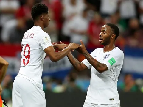 'Sterling ấn tượng với hành động của Rashford và muốn làm nhiều hơn thế'