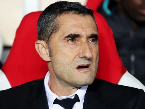 NÓNG: Barca binh biến, Valverde có thể bị trảm, "kẻ thay thế số 1" đã lên tiếng!