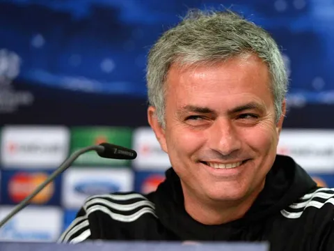 NÓNG! GĐTT tiết lộ bí mật, Mourinho thâu tóm 'quái thú' cân tuyến giữa?