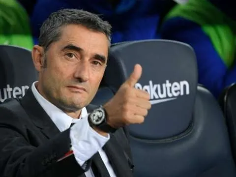 NÓNG: Valverde lên tiếng, phá vỡ im lặng về "máy chém" Inter và M.U khao khát