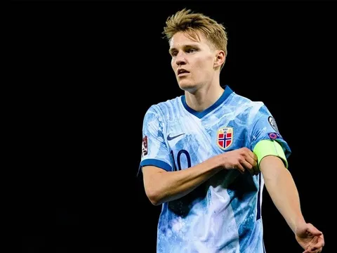 HLV Na Uy báo tin 'khẩn' về Martin Odegaard cho Arsenal