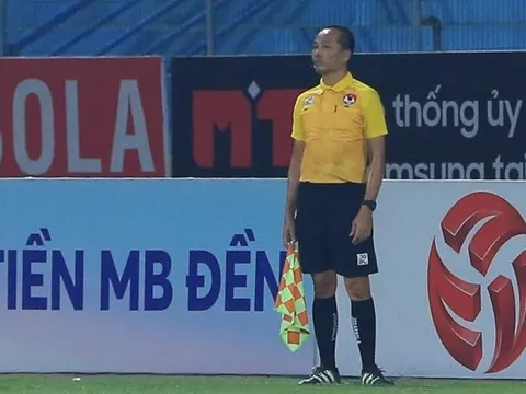 Trợ lý trọng tài trận Viettel bị kỷ luật