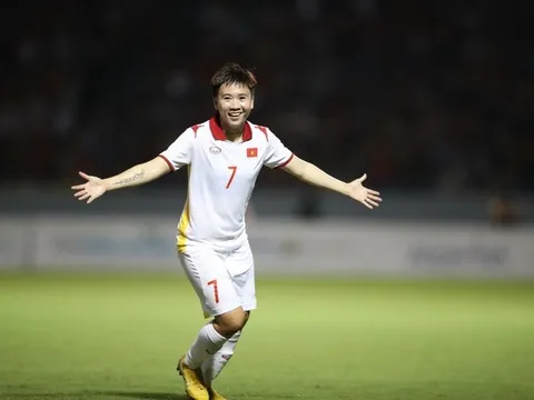 Thắng Campuchia 7-0, tuyển nữ Việt Nam vào bán kết SEA Games 31