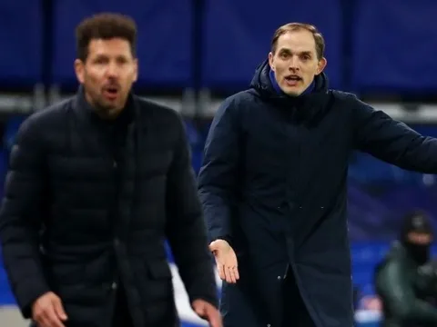 Nửa năm trôi qua, Saul chỉ ra khác biệt chiến thuật hoàn toàn giữa Tuchel với Simeone