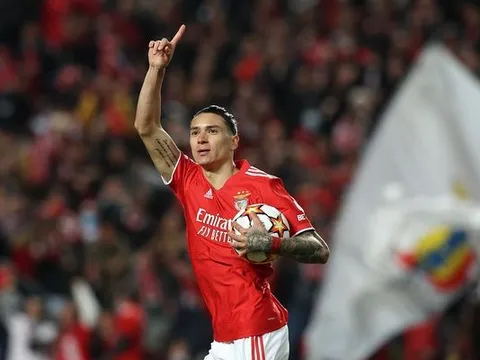 Tiền đạo Liverpool nhận xét 2 từ về Darwin Nunez