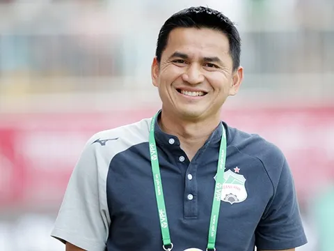 "Ở HAGL, Kiatisak là một thuyền trưởng xuất sắc và tinh tế"