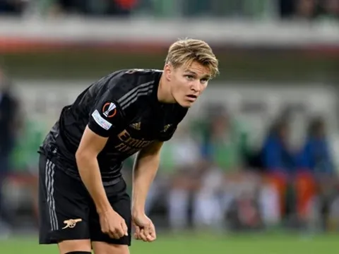Odegaard mang đến cú sốc khiến Arsenal choáng váng