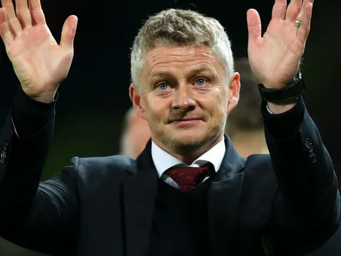 "Solskjaer cần 10 kỳ chuyển nhượng để thành công"