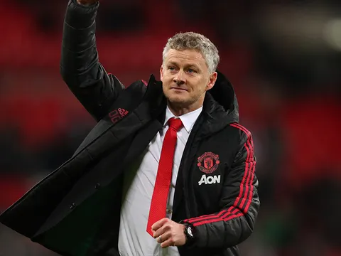 6 bài toán, Man Utd vô tình giải được 1