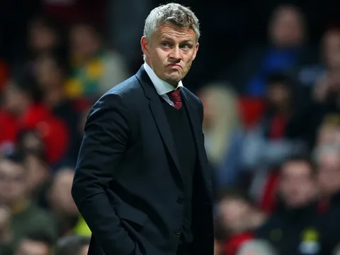 Woodward bảo vệ Solskjaer, lựa chọn giữa bóng đá và làm thương mại